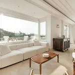 Newly Renovated Frontline Golf 7 Bdrm Luxury Apartamento Estepona