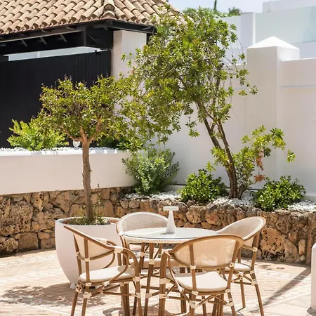 Apartman Newly Renovated Frontline Golf 7 Bdrm Luxury