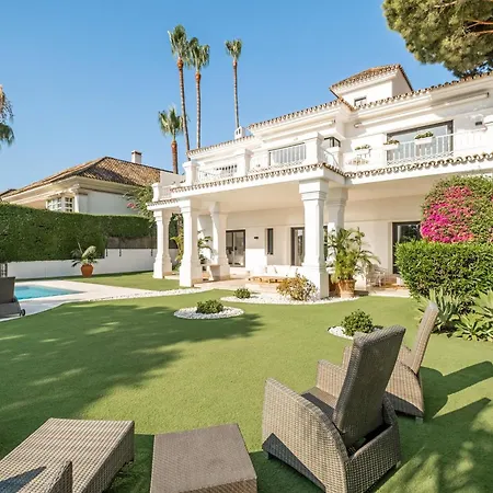 Apartman Newly Renovated Frontline Golf 7 Bdrm Luxury