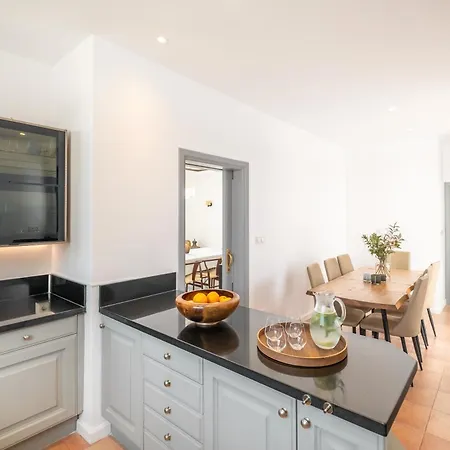 Newly Renovated Frontline Golf 7 Bdrm Luxury * Estepona